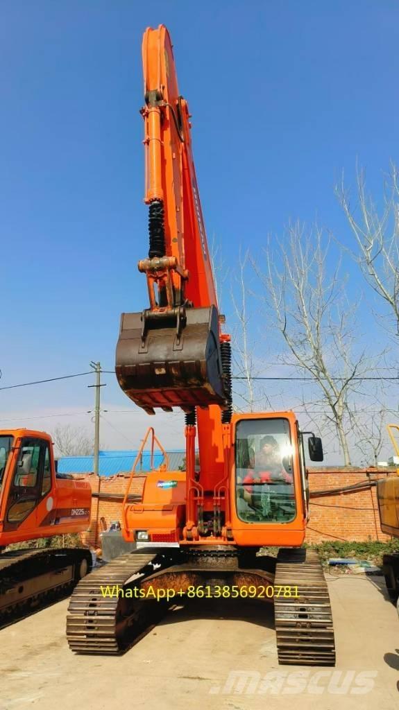 Doosan DH 225 LC-7 Pelle sur chenilles