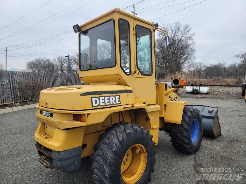 John Deere 244H Chargeuse sur pneus