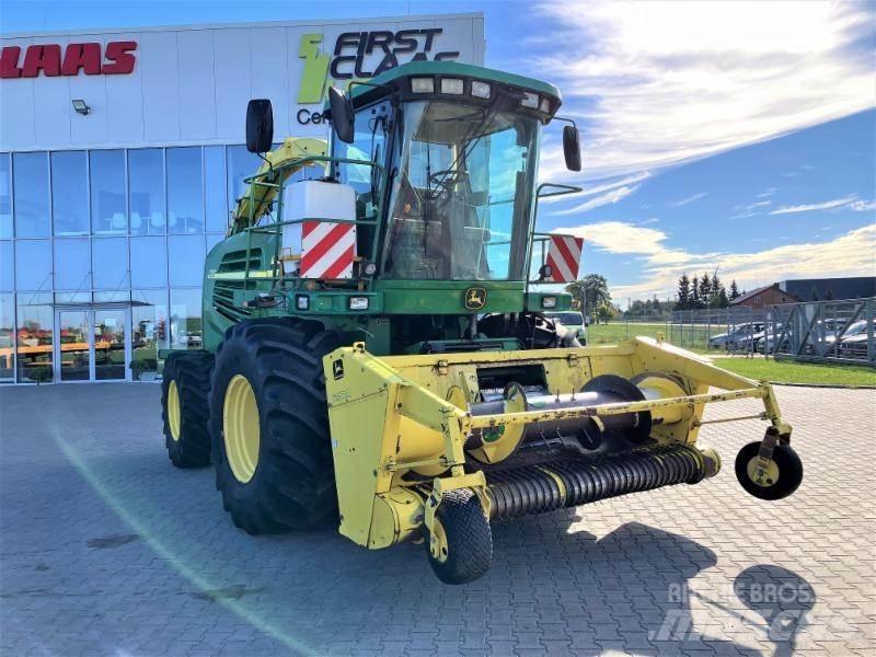 John Deere 7300 Ensileuse automotrice