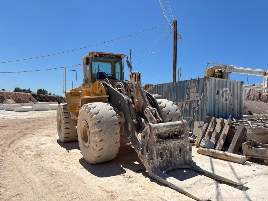 Volvo L 220 E Chargeuse sur pneus