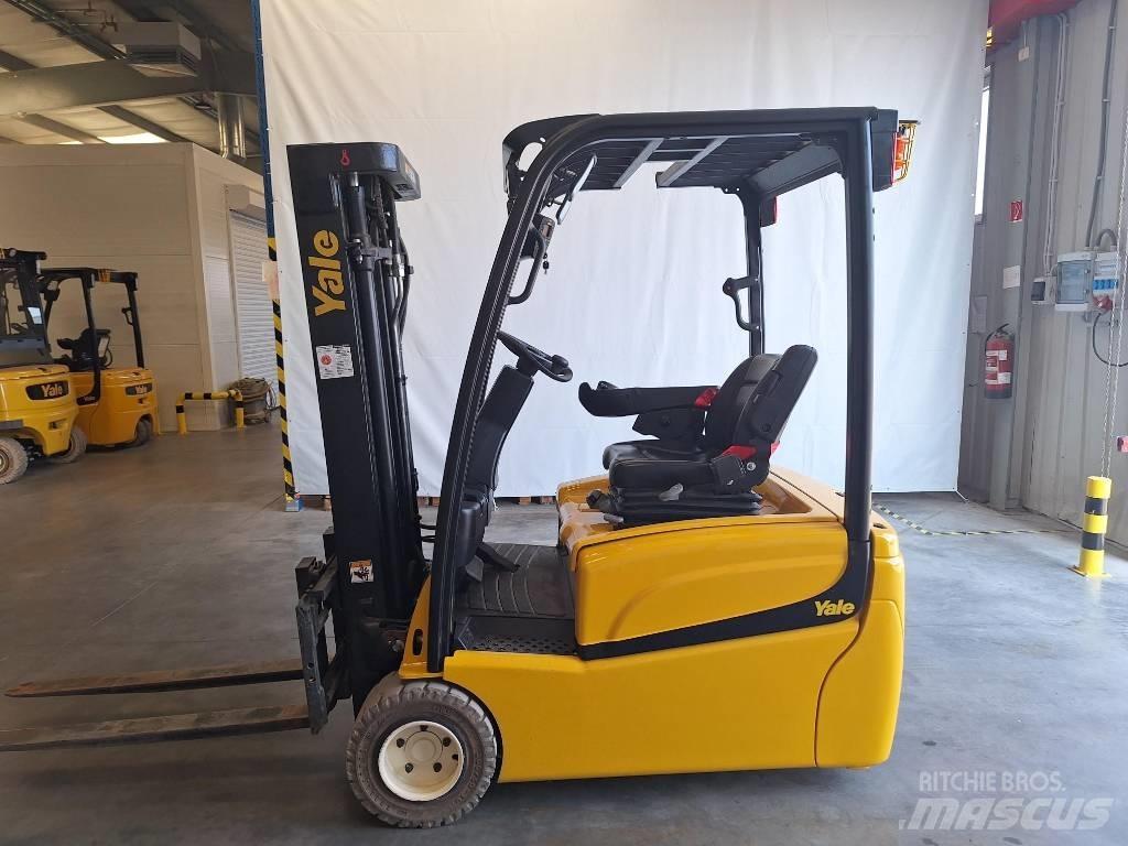 Yale ERP 20 VT Chariots élévateurs électriques
