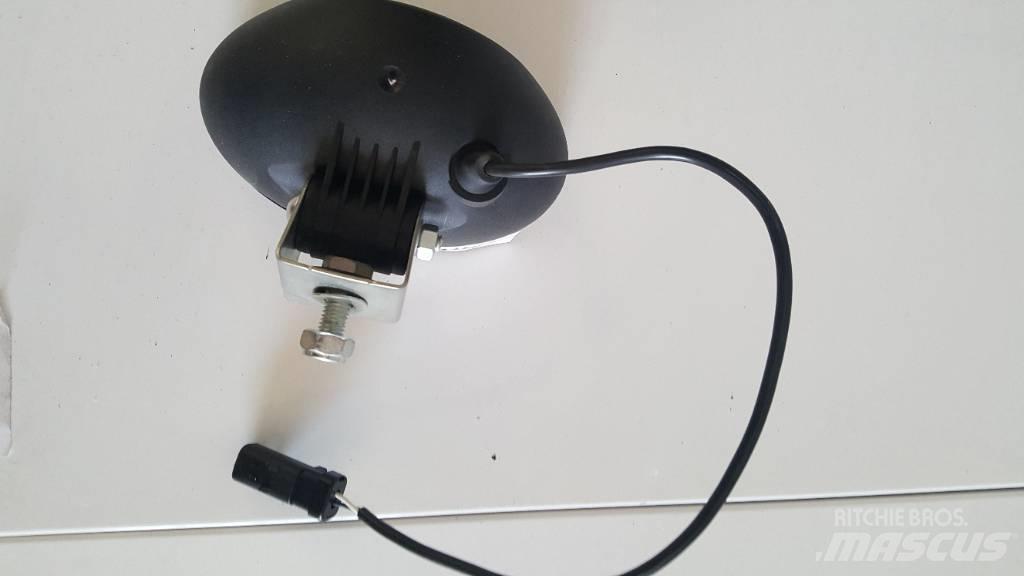  arbetsbelysning Autres équipements pour tracteur