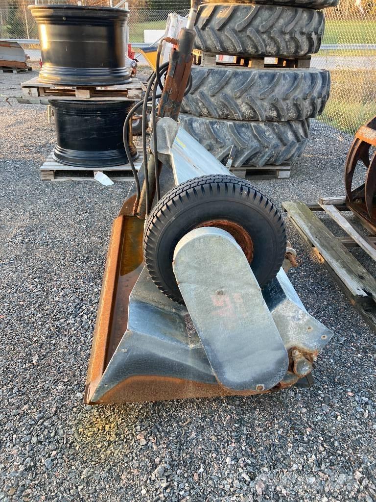 Fjärås 850/1800 Sableuse et saleuse