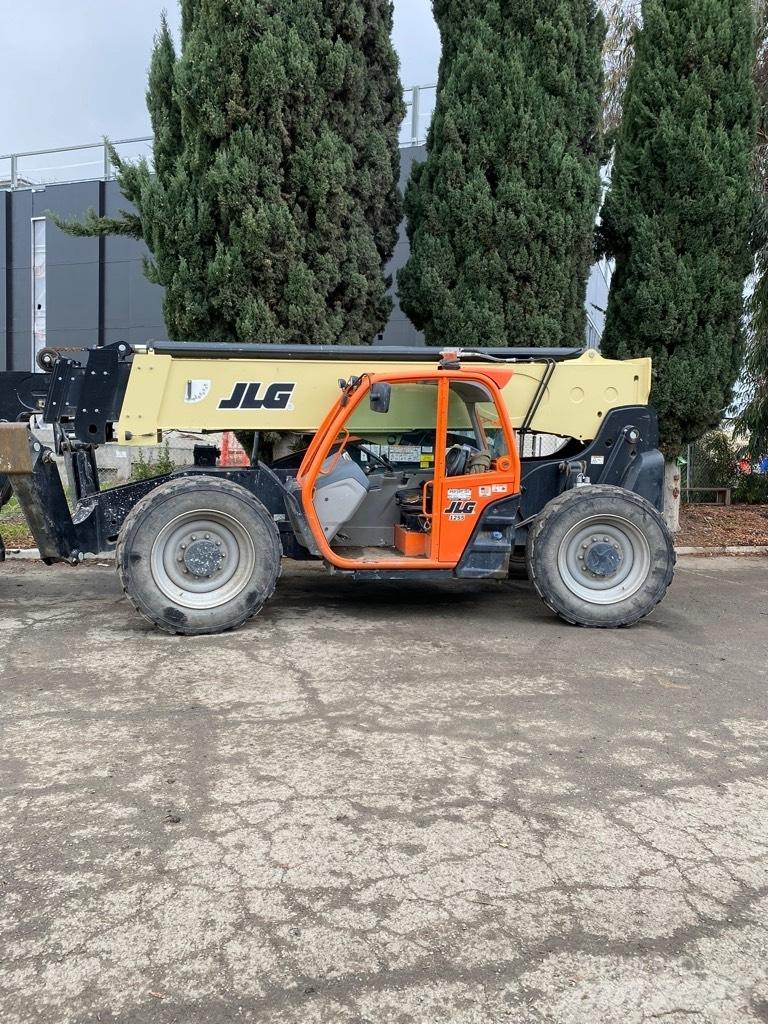 JLG 1255 Chariot télescopique