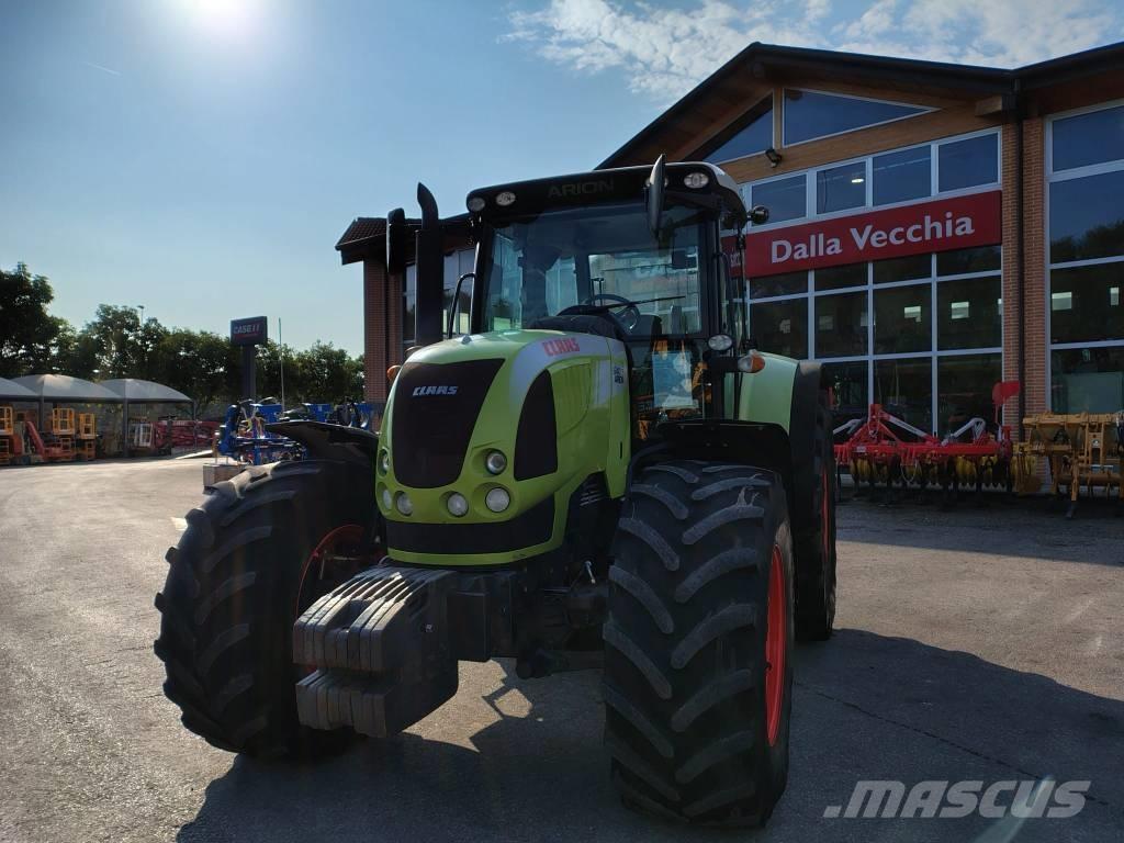 CLAAS Arion 640 Tracteur