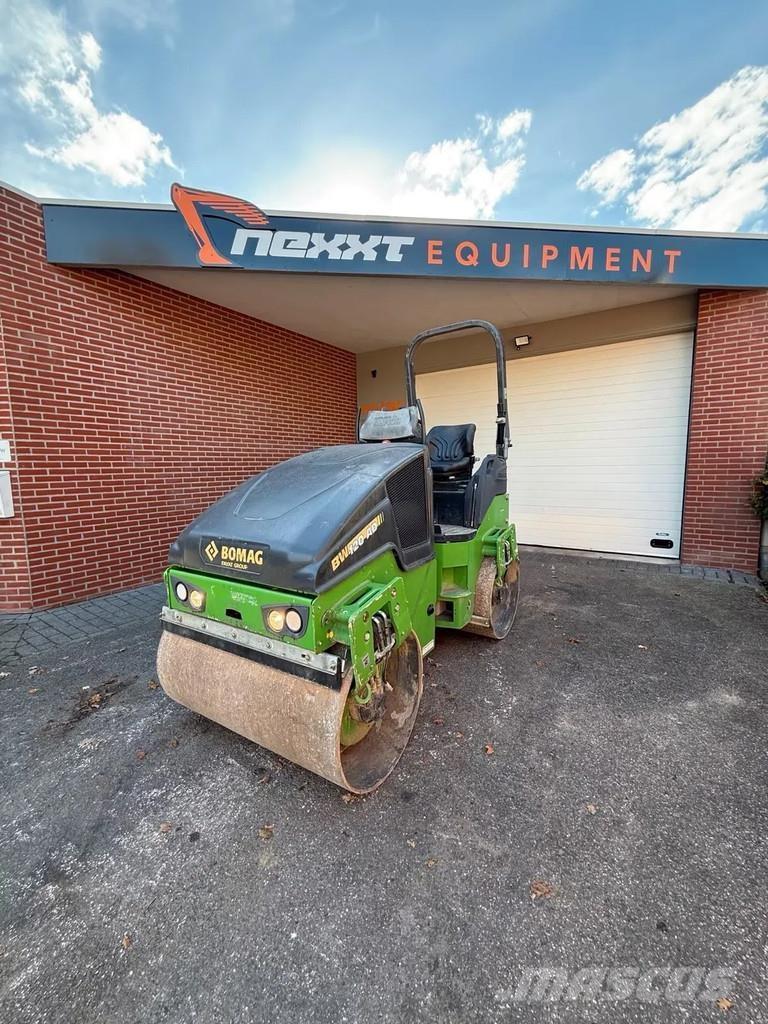Bomag 120 AD-5 Rouleaux tandem