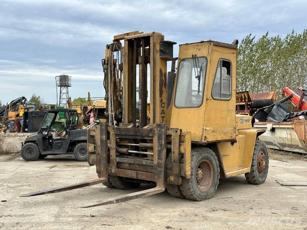 CAT V 180 B Chariots diesel
