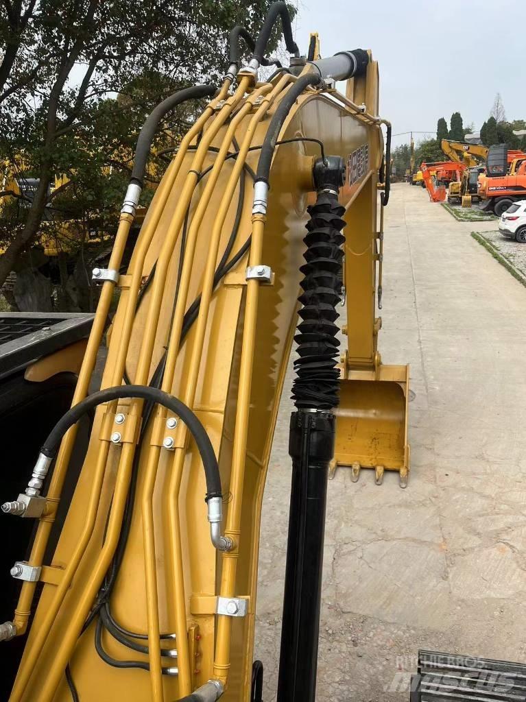 CAT 320DL Pelle sur chenilles