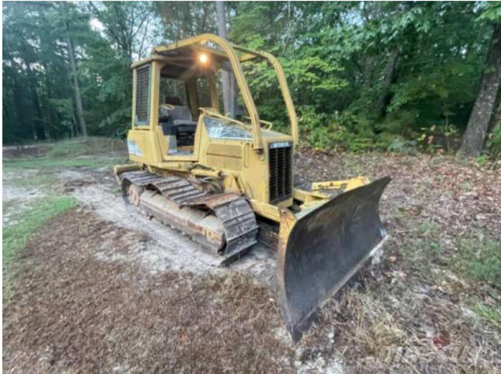 CAT D 5 G Bouteurs sur chenilles