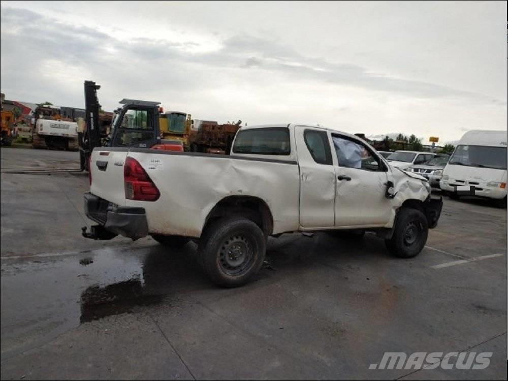 Toyota Hilux 5 Utilitaire benne
