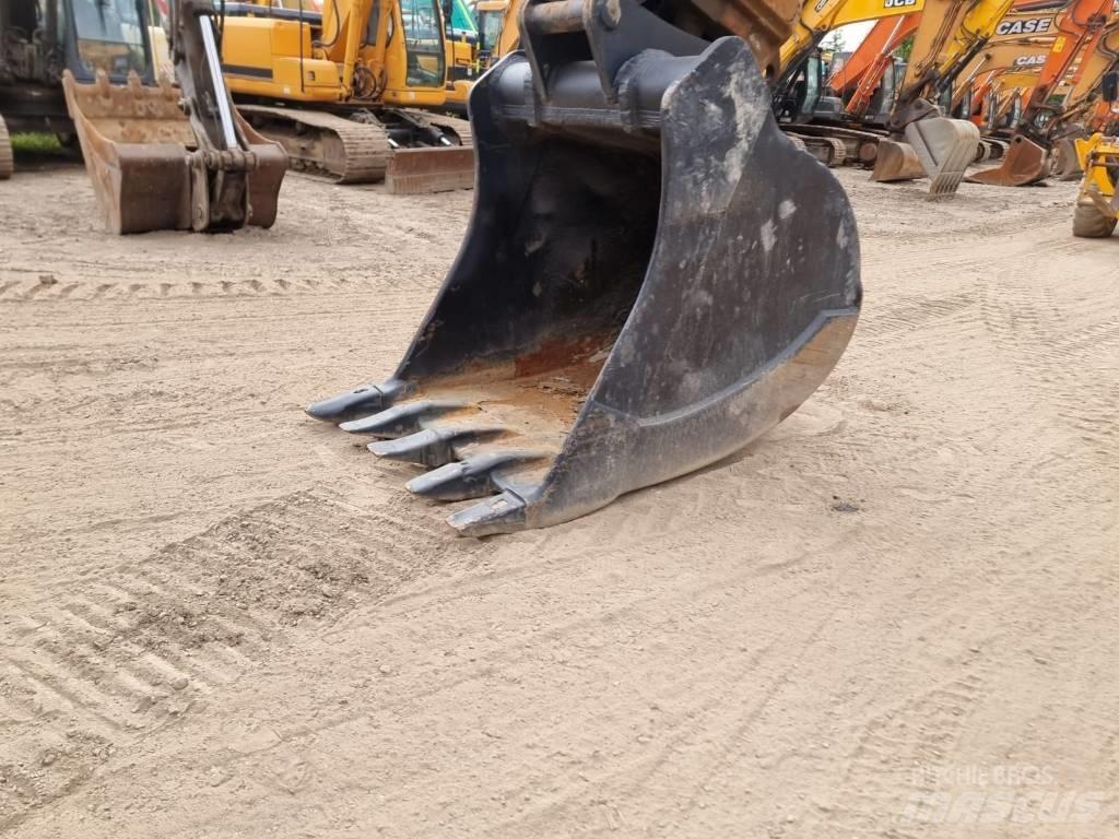 Doosan DX 380 LC Pelle sur chenilles