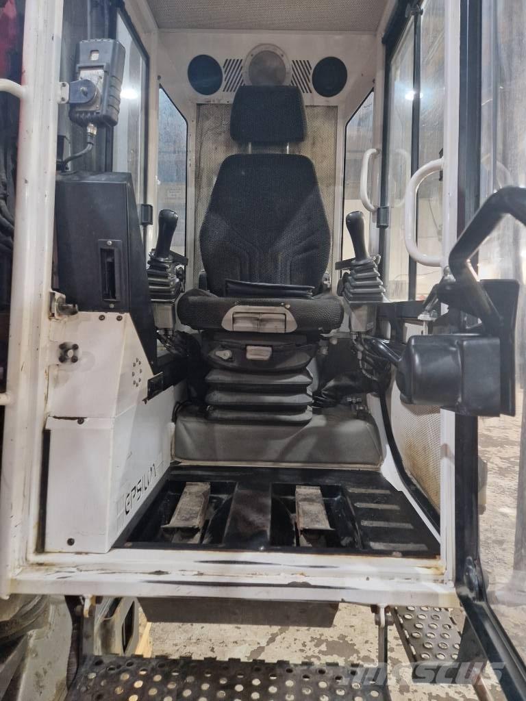 Epsilon M 12 L 97 Grue forestière