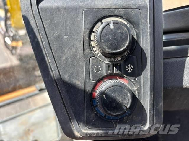 Wacker Neuson EW 65 Pelle sur pneus