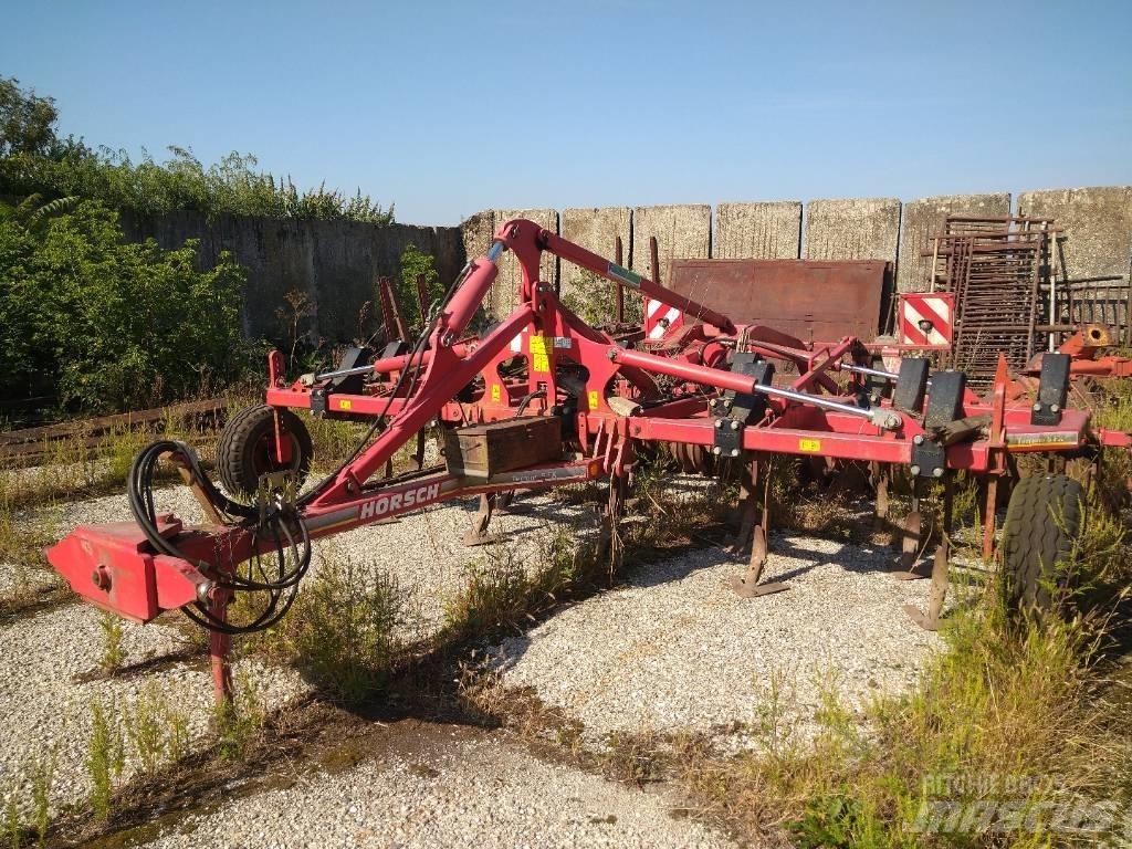 Horsch Terrano 5 FX Déchaumeur, cultivateur