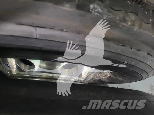 Fontaine  Semi remorque plateau ridelle