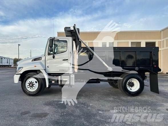 Hino L7 Camion benne