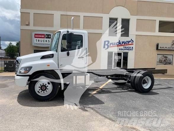 Hino L7 Camion benne