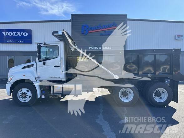 Hino XL8 Camion benne