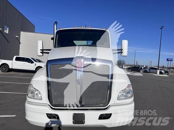 Kenworth T680 Tracteur routier