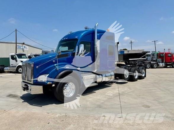 Kenworth T880 Tracteur routier