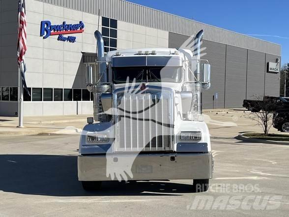 Kenworth W900 Tracteur routier