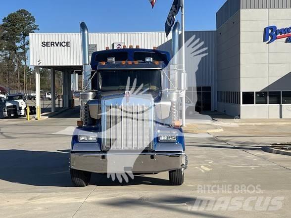 Kenworth W900L Tracteur routier