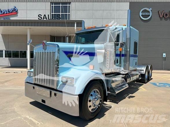 Kenworth W900L Tracteur routier