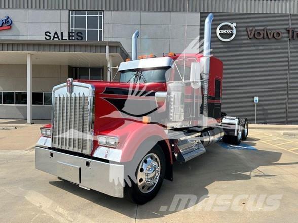 Kenworth W900L Tracteur routier