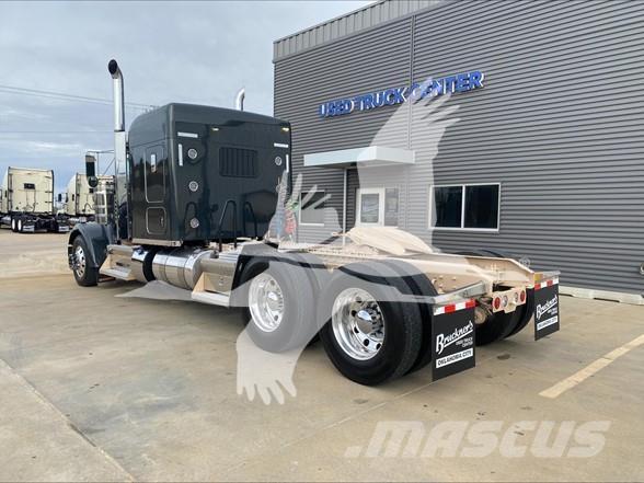 Kenworth W900L Tracteur routier