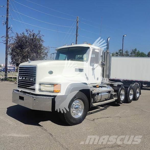 Mack CL733 Tracteur routier
