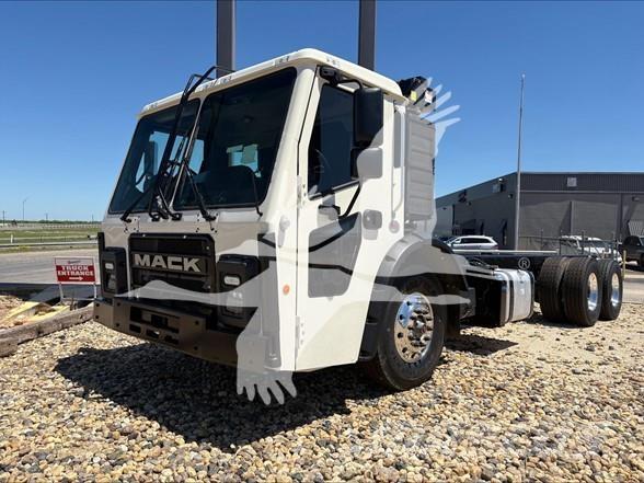 Mack LR64R Châssis cabine