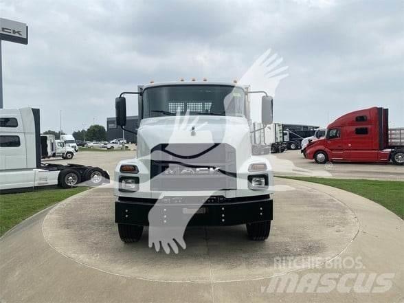 Mack MD6 Camion plateau