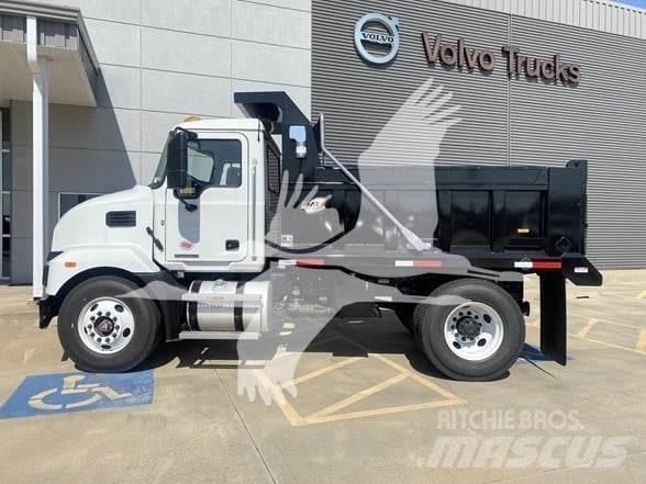 Mack MD6 Camion benne
