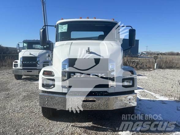 Mack MD6 Châssis cabine