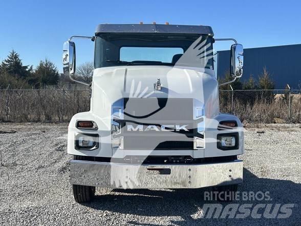 Mack MD6 Châssis cabine