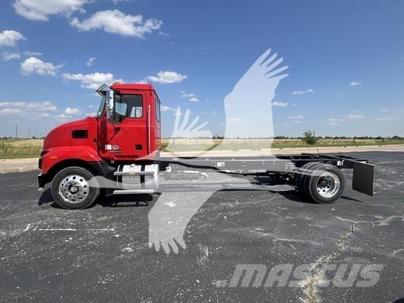 Mack MD6 Châssis cabine