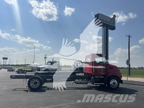 Mack MD6 Châssis cabine