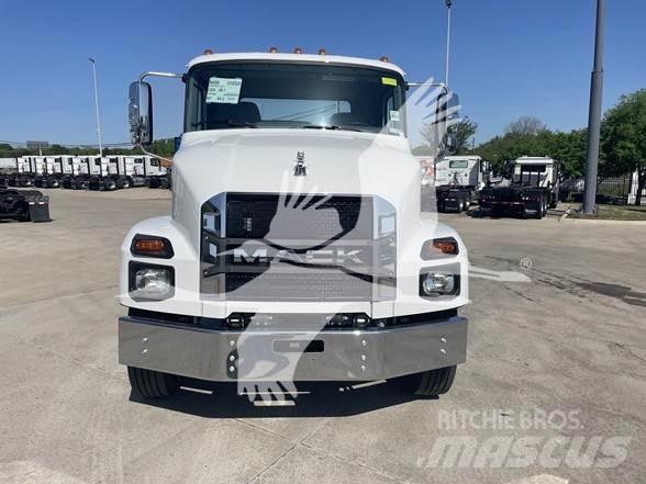 Mack MD6 Tracteur routier