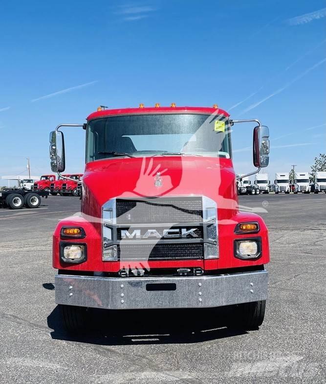 Mack MD6 Châssis cabine