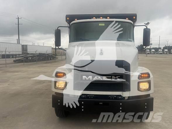 Mack MD6 Camion benne