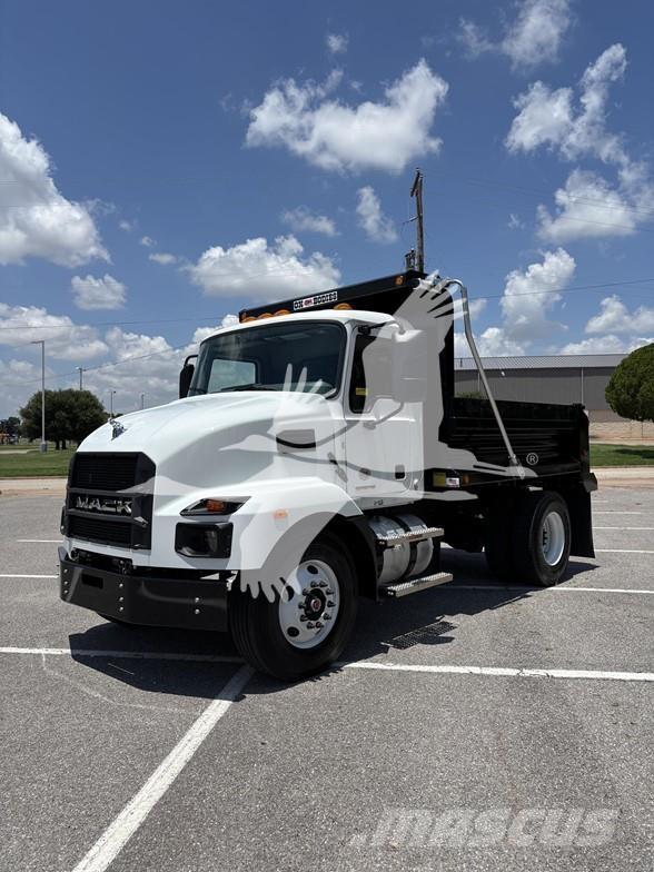 Mack MD6 Camion benne