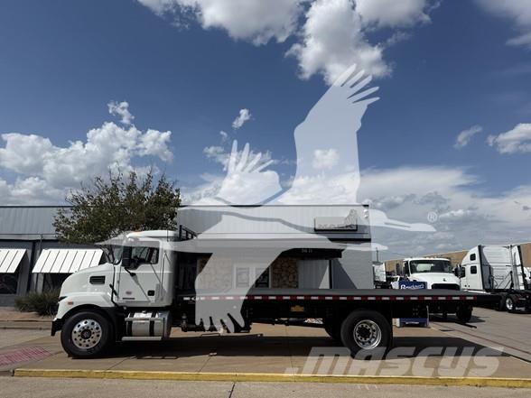 Mack MD6 Camion plateau