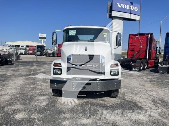 Mack MD6 Châssis cabine