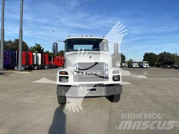 Mack MD7 Châssis cabine