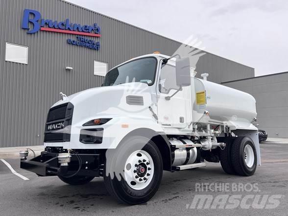 Mack MD7 Motrici cisterna