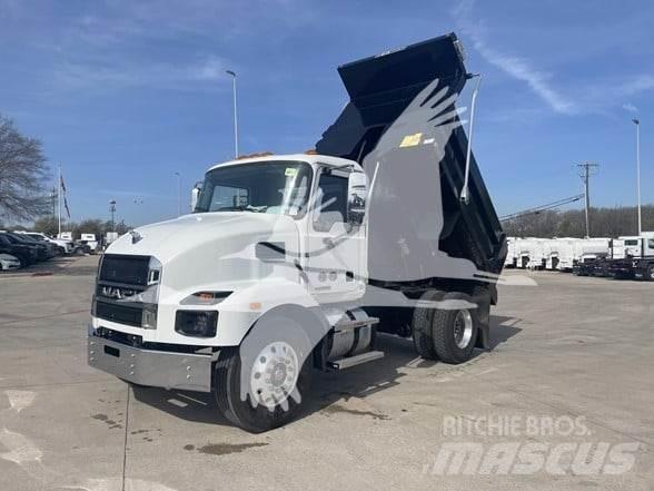 Mack MD7 Camion benne