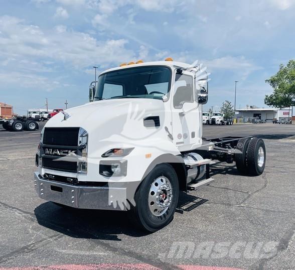 Mack MD7 Châssis cabine