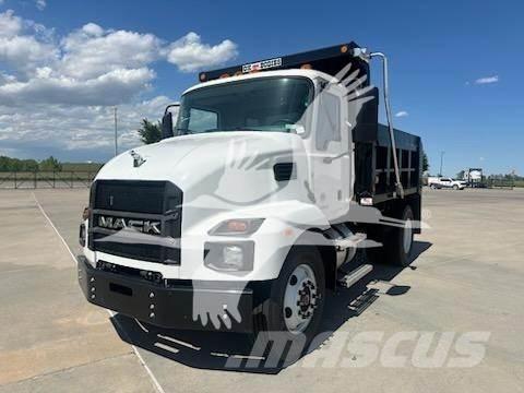 Mack MD7 Camion benne