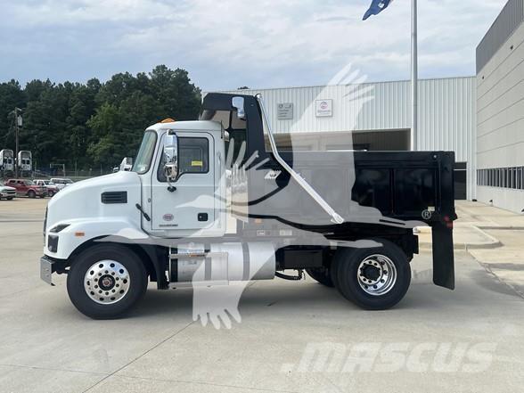 Mack MD7 Camion benne