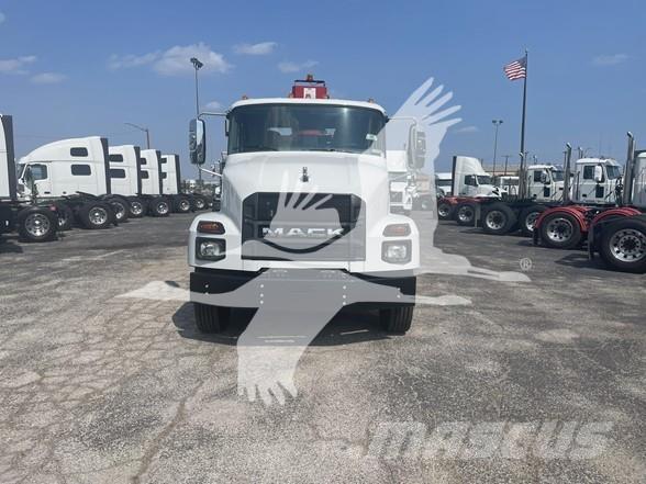 Mack MD7 Construction - Autres